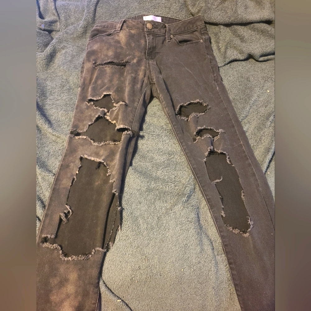 Black ripped jeans size 11